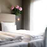 Der Einrichter Bed and Breakfast Στράουμπινγκ