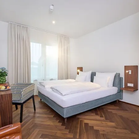 Der Einrichter Bed and Breakfast Στράουμπινγκ