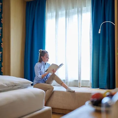 Der Einrichter 4* Straubing