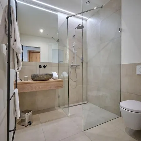 Der Einrichter 4* Straubing