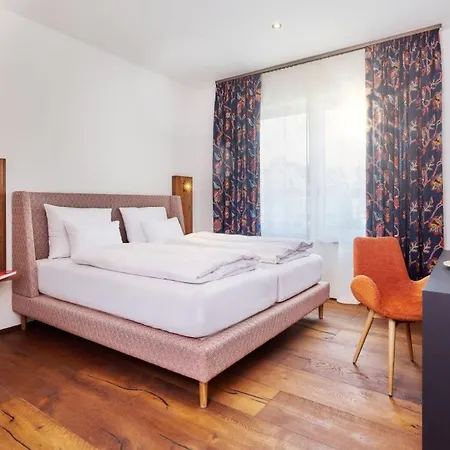 Der Einrichter Bed and Breakfast 4*