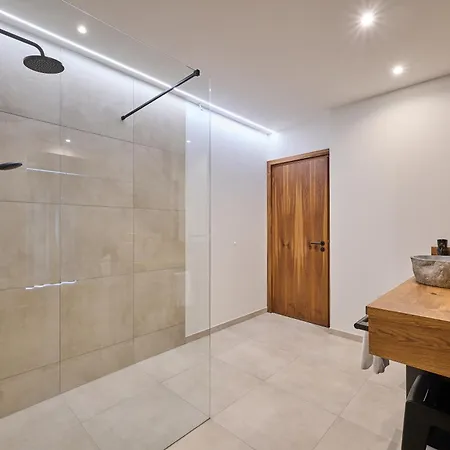 Der Einrichter Straubing