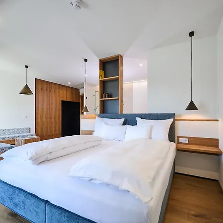 Der Einrichter 4* Straubing