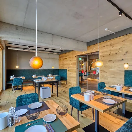 Der Einrichter Oda ve Kahvaltı Straubing