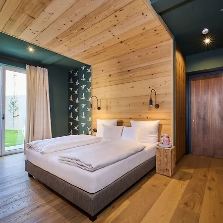 Oda ve Kahvaltı Der Einrichter Straubing