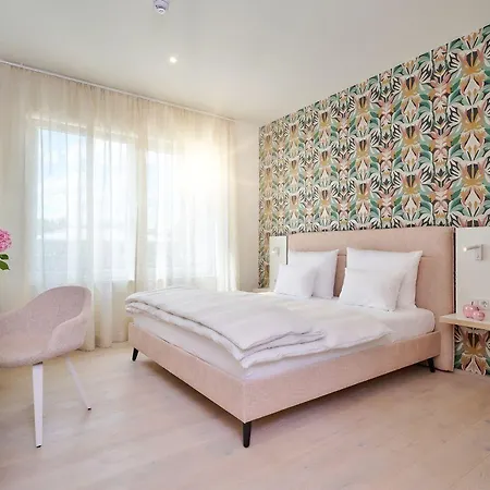 Der Einrichter 4* Straubing